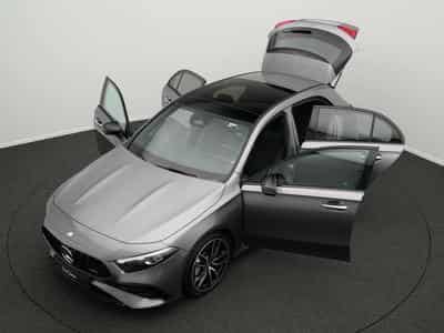 Mercedes A 35 AMG 4MATIC Multi+Pano+Night+360° (2024) - Photo 14