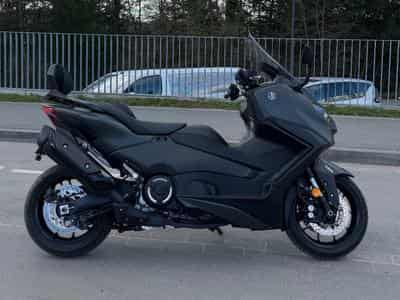 Yamaha T-Max 560 Tech Kamo (2025) - Photo 1