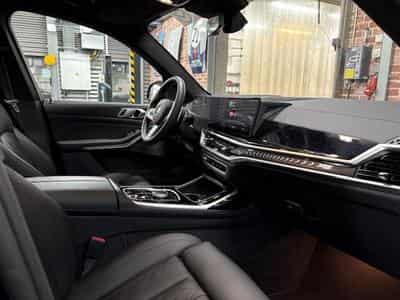 BMW X7 X7 40dA 3.0 352cv Auto xDrive M-SPORT PRO (7Places) (2025) - Foto 8