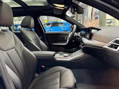 BMW 330 330iA Touring 2.0 245cv Auto xDrive M-SPORT (2025) - Foto 8