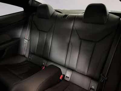 BMW M4 Coupé (2023) - Foto 10