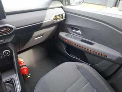 Dacia Sandero 1.0 III Expression (2023) - Foto 9
