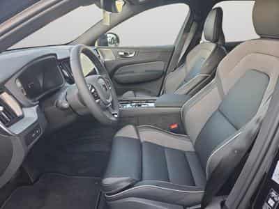 Volvo XC60 T6 Black Edition Plus / Hybride (2025) - Photo 10