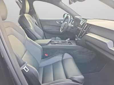 Volvo XC60 T6 Black Edition Plus / Hybride (2025) - Photo 15