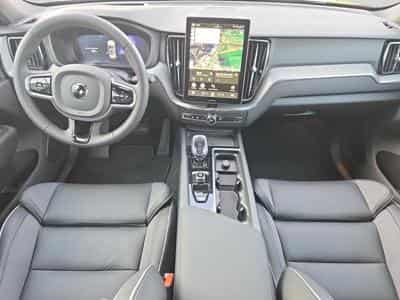 Volvo XC60 T6 Black Edition Plus / Hybride (2025) - Photo 3