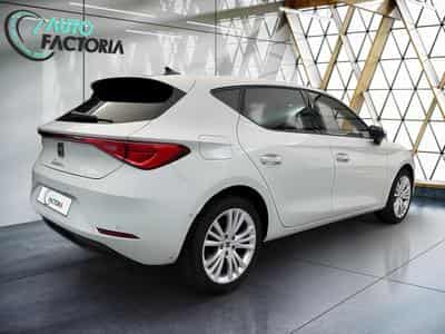 Seat Leon -37% 1.5 eTSI 150cv BVA+MIRRORLINK+RADARS+Opts (2024) - Foto 3