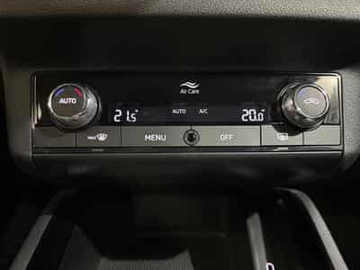 Skoda Kamiq -27% 1.0 TSI 110cv BVA+MIRRORLINK+CAM+LED+Opts (2024) - Foto 12