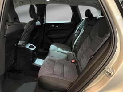 Volvo XC60 -43% T6 PHEV 350cv BVA8 4X4 +T.PANO+GPS+Options (2024) - Foto 8