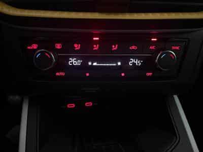 Seat Arona -26% 1.0 TSI 115Cv Special Edition+Options (2025) - Foto 12