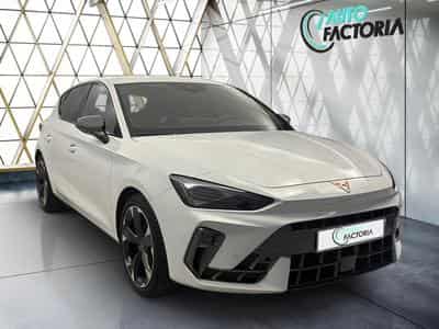 Cupra Leon -29% 1.5 eTSI 150cv BVA+MIRRORLINK+CAM+LED+JA18 (2025) - Foto 2