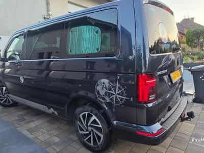 VW Multivan Highline (2023) - Foto 8