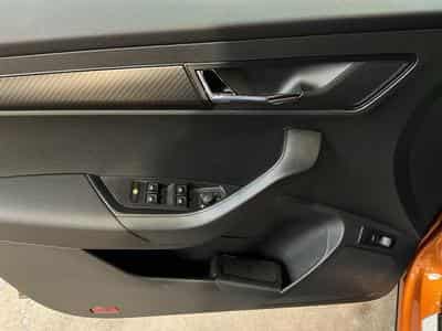 Skoda Karoq Sportline+DSG+Pano+AHK (2025) - Foto 15