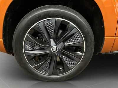 Skoda Karoq Sportline+DSG+Pano+AHK (2025) - Foto 8