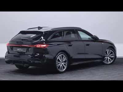 Audi A5 Avant 40TDI S-Line Edition (2025) - Photo 4