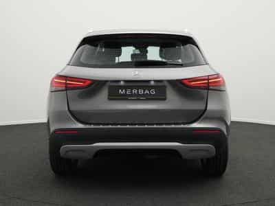 Mercedes GLA 180 d Kamera+PTS+SHZ+MBUX (2020) - Photo 4