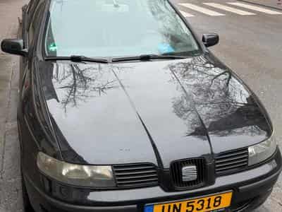 Seat Leon 16v 1.6 (2002) - Photo 1
