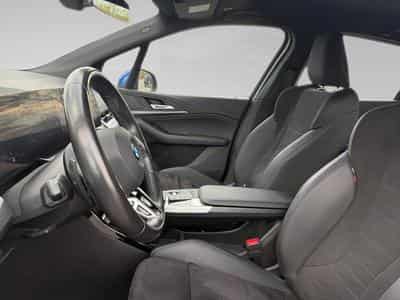 BMW 225 Active Tourer Pack M (2023) - Foto 4