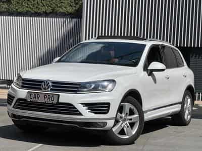 VW Touareg AUTOMATIQUE / 3.0 DIESEL / ATTACHE REMORQUE / PANORAMIQUE / (2015) - Photo 1