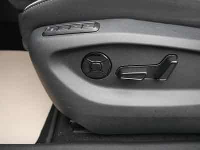 Skoda Kodiaq *NAVI*STANDHEIZUNG*ALCANTARA*TEMPOMAT*RFK*SMARTLINK* (2025) - Foto 14