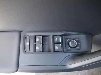 Seat Leon FR 1.5 eTSI (2025) - Foto 9