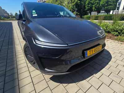 Tesla Model Y 2025 Model Y Long Range AWD, FSD (2025) - Photo 4