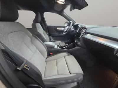 Volvo XC40 B3 Plus Dark / Essence (2025) - Photo 15