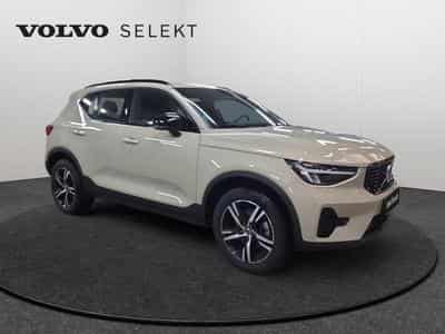 Volvo XC40 B3 Plus Dark / Essence (2025) - Photo 8