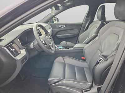 Volvo XC60 B5 Black Edition Plus / Essence (2025) - Photo 10