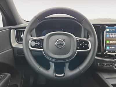 Volvo XC60 B5 Black Edition Plus / Essence (2025) - Photo 12