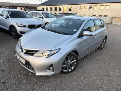 Toyota Auris 1.8 Hybrid (2014) - Photo 6