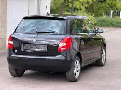 Skoda Fabia 1.6 77kw 105ps (2013) - Photo 3