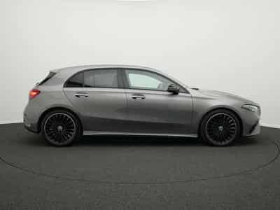 Mercedes A 200 d AMG-Line Multi+Kamera+Night+19"+AHK (2025) - Photo 5