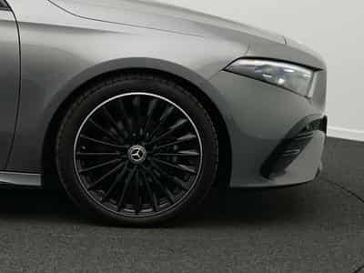 Mercedes A 200 d AMG-Line Multi+Kamera+Night+19"+AHK (2025) - Photo 8