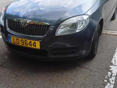 Mercedes A 180 Skoda Fabia pas mercedes (2009) - Photo 1
