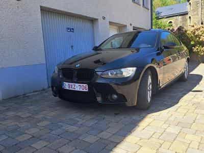 BMW 320 Coupé (2009) - Photo 1