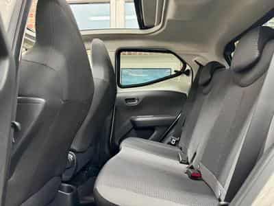 Toyota Aygo Aygo 1.0 72cv ToitO/aCarPlay/ALU15/Tempo (2022) - Foto 6