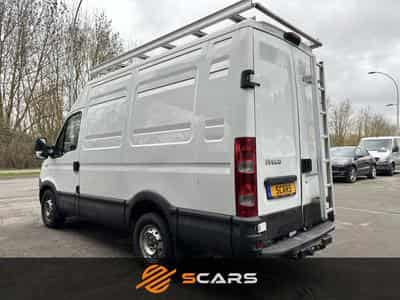 Iveco Daily 35S13 2.3HPI 126cv  L2H2 (2013) - Foto 13