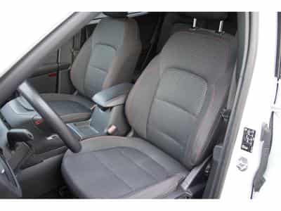 Ford Kuga 2.5 Duratec PHEV ST-Line (2024) - Photo 6