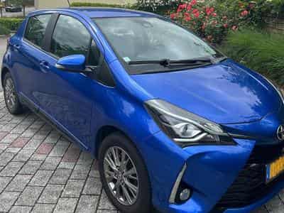 Toyota Yaris 110 VVT-i Dynamic 5p (2018) - Photo 1