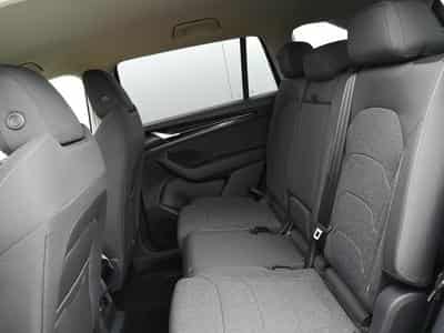 Skoda Kodiaq 2.0 TDI 142 kW 4x4 Selection (2025) - Photo 9