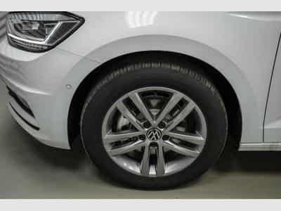 VW Touran 1,5 TSI DSG (2026) - Photo 5
