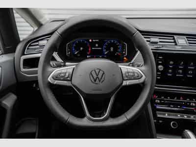 VW Touran 1,5 TSI DSG (2026) - Photo 9