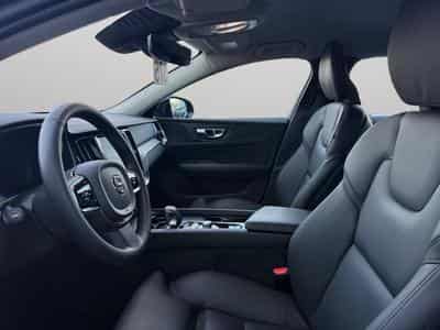 Volvo V60 B4 Plus Bright / Diesel (2023) - Foto 10