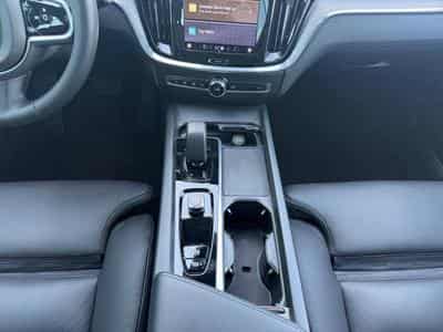 Volvo V60 B4 Plus Bright / Diesel (2023) - Foto 11