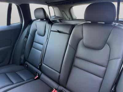 Volvo V60 B4 Plus Bright / Diesel (2023) - Foto 13