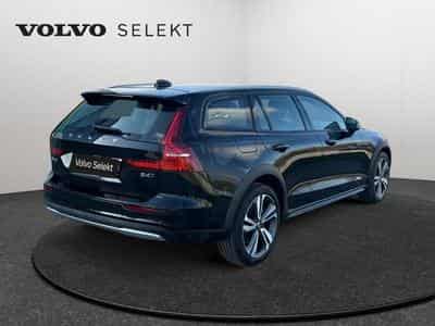 Volvo V60 B4 Plus Bright / Diesel (2023) - Foto 2