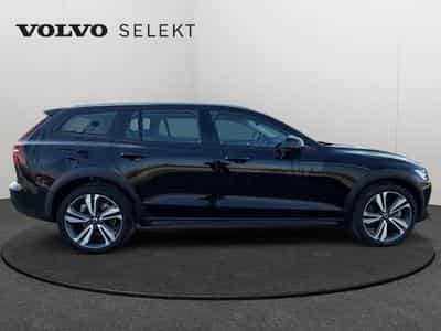 Volvo V60 B4 Plus Bright / Diesel (2023) - Foto 7