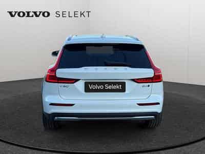 Volvo V60 B4 AWD Ultimate Bright / Diesel (2023) - Foto 6