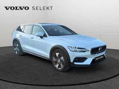 Volvo V60 B4 AWD Ultimate Bright / Diesel (2023) - Foto 8