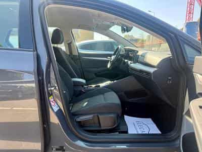VW Golf VIII 1.0 eTSI 110 DSG7 Life NAVI/CAM/ACC (2023) - Photo 9